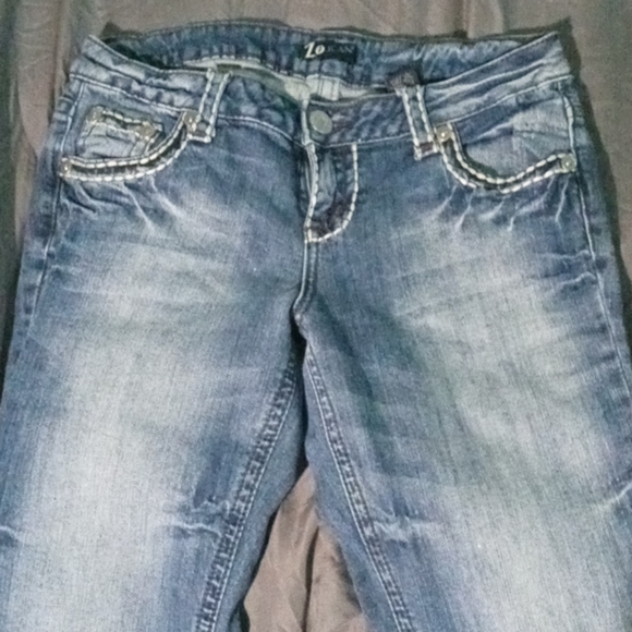 Jeans - Picture 2 of 3